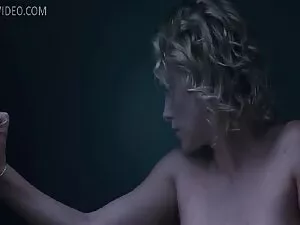 NOVIA Y AMIGO DE SU  ...